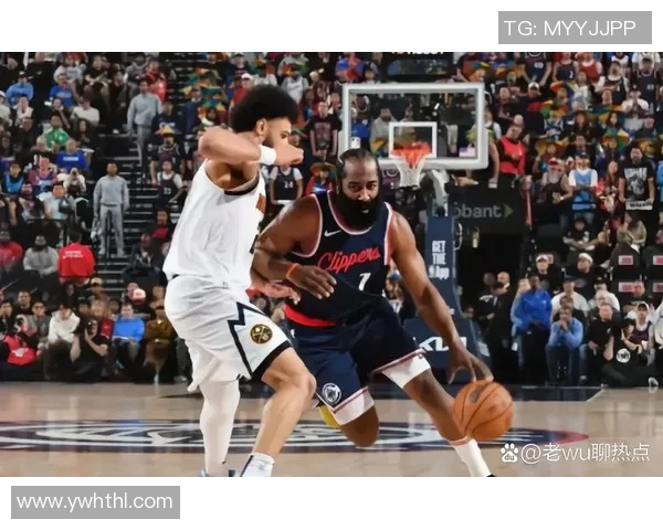 NBA开拓者对决强敌全力以赴争夺季后赛席位的精彩对抗赛 NBA开拓者对决强敌全力以赴争夺季后赛席位的精彩对抗赛