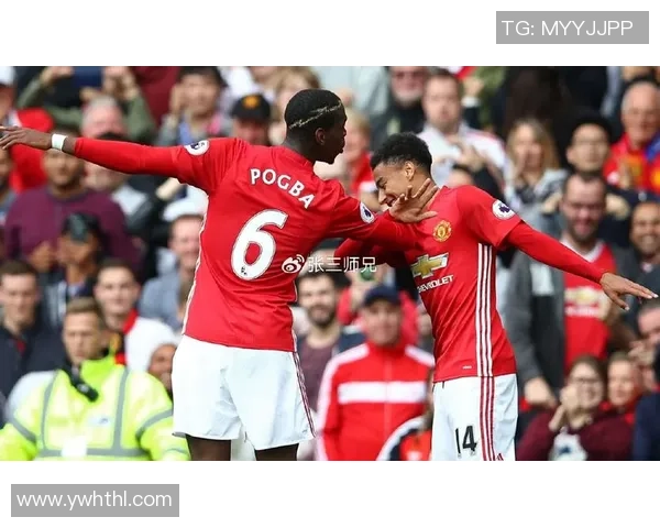 富勒姆主场迎战曼联英超激战双方争夺宝贵积分的关键时刻 富勒姆主场迎战曼联英超激战双方争夺宝贵积分的关键时刻