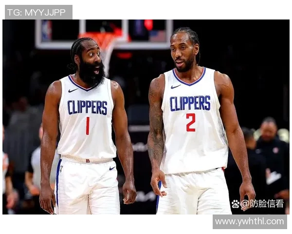 快船与尼克斯全场激战回顾球迷热情高涨精彩瞬间不容错过